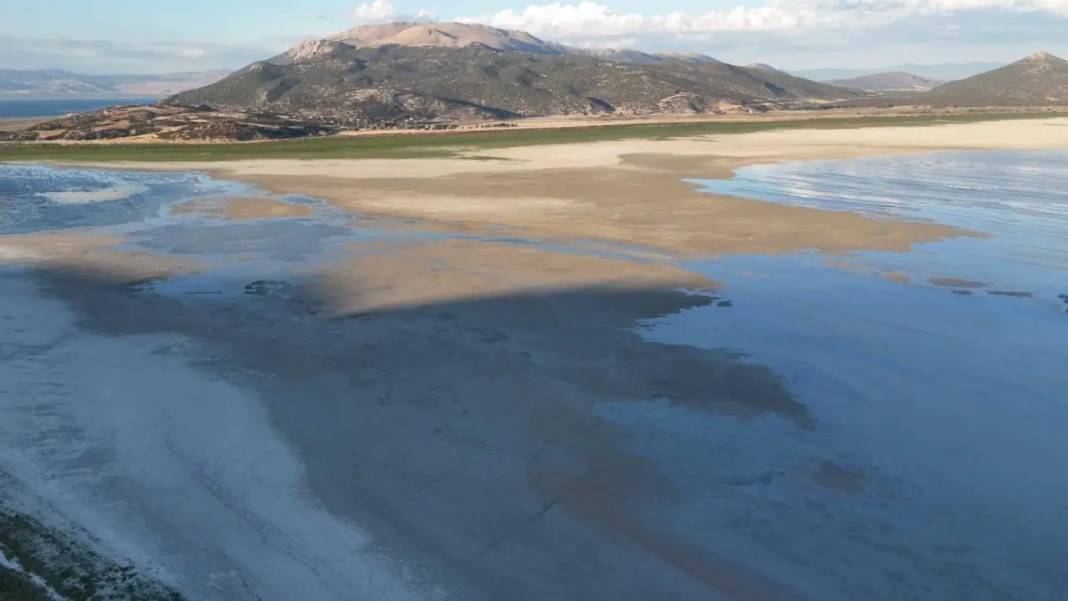 Eğirdir Gölü İkiye Ayrıldı! Son 10 Yılını Yaşıyor Olabilir 1